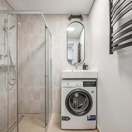 Modern And New In Gudu Str With Balcony 2 Βίλνιους